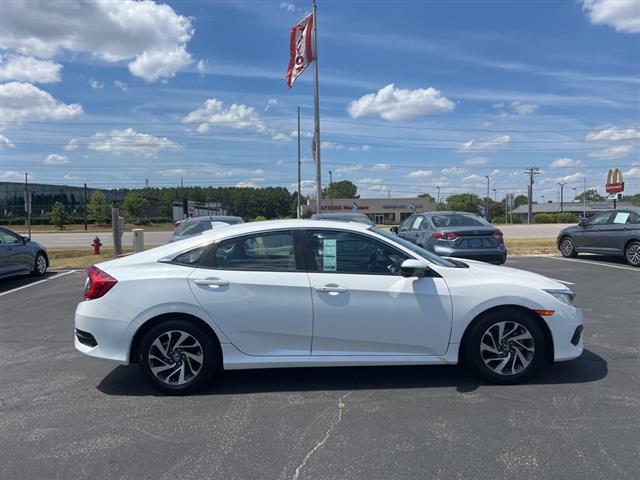 $16490 : PRE-OWNED 2018 HONDA CIVIC EX image 8