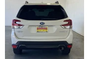 $26991 : Subaru Forester 2023 AWD Pre thumbnail