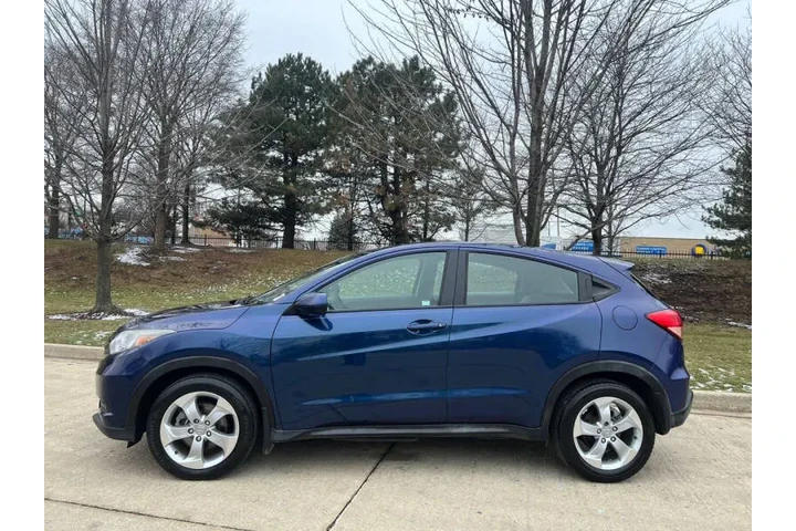 $9997 : 2016 HR-V LX image 10