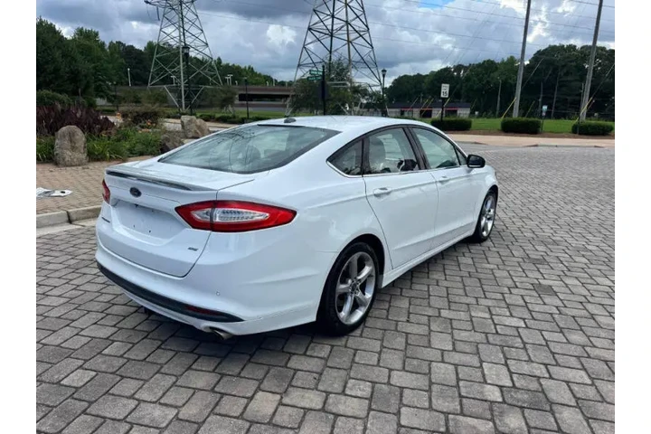 $5500 : 2013 Fusion SE image 9