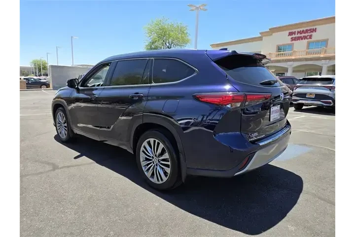 $31885 : Toyota Highlander 2021 AWD P image 4