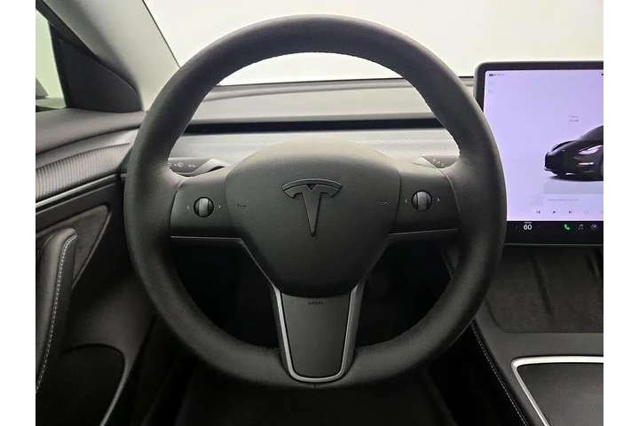 $30998 : Tesla Model 3 2022 AWD Long image 10