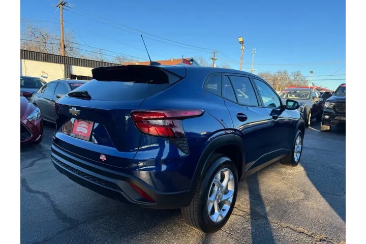 $19495 : 2024 Trax LS image 9