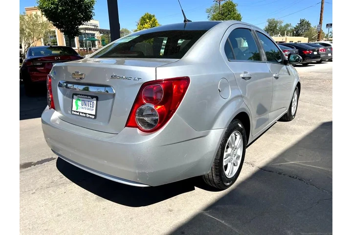 2014 Sonic LT Auto Sedan image 5