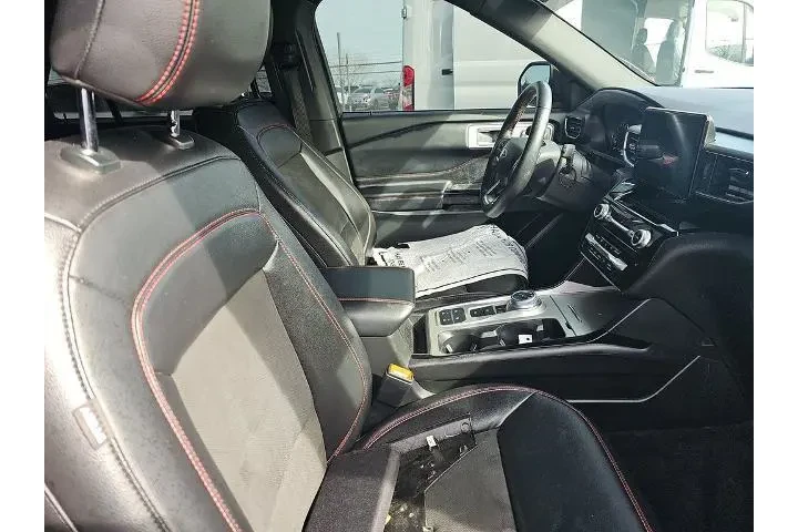 $27999 : Ford Explorer 2023 ST-Line 4 image 8