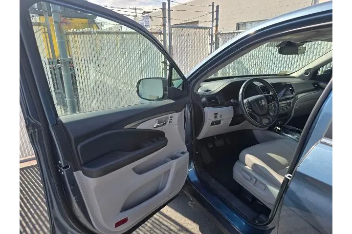 $28800 : Honda Pilot 2022 EX-L 4dr SU image 6