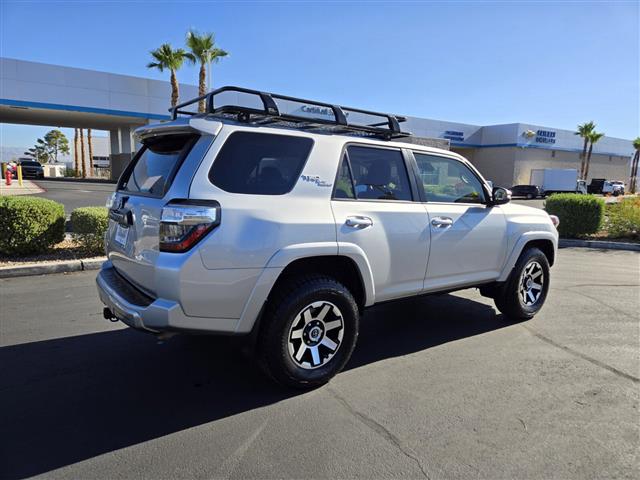 $39528 : Pre-Owned 2021 4Runner TRD Of image 6