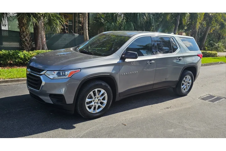 $14500 : Chevrolet Traverse LS image 4