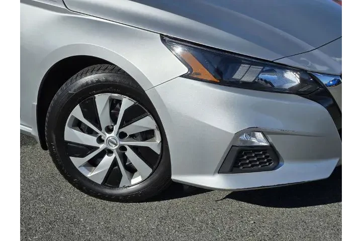 $18900 : Nissan Altima 2022 2.5 S 4dr image 9