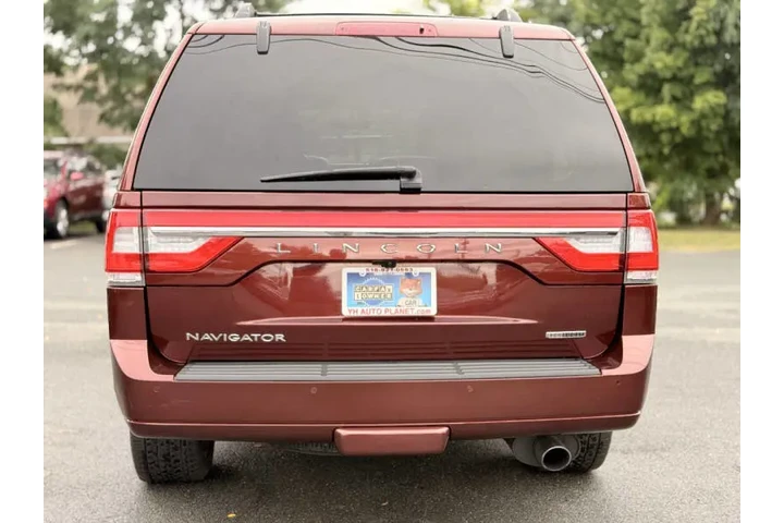 $16995 : 2015 Navigator image 10