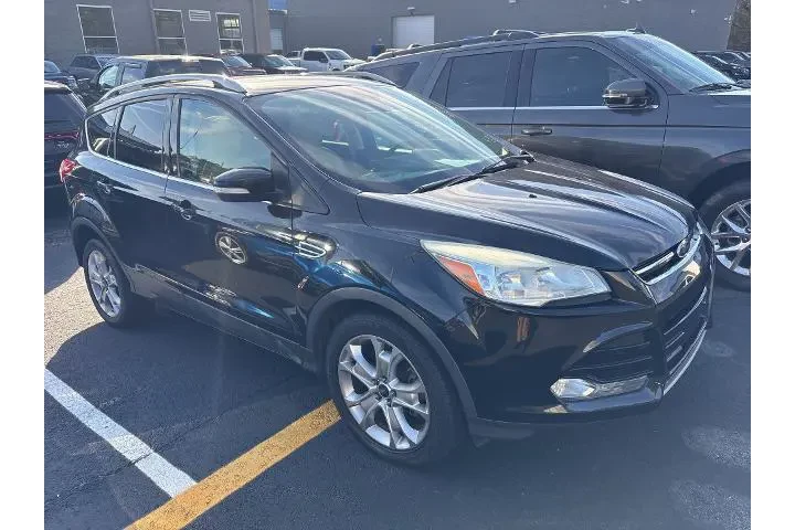 $5999 : Ford Escape 2015 Titanium 4d image 2
