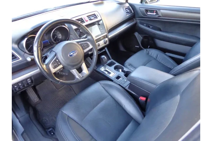 $10950 : 2016 Legacy 3.6R Limited image 9