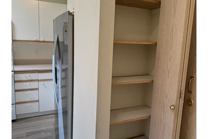 $1500 : Ready for Move-in: NOW image 4