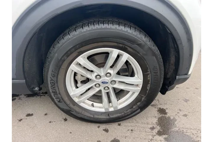 $29866 : Ford Explorer 2023 AWD XLT 4 image 9