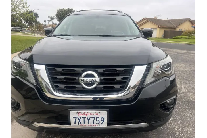 $14900 : 2017 Pathfinder Platinum image 5