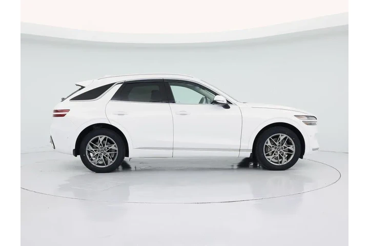 $38998 : Genesis GV70 2023 AWD 2.5T S image 7