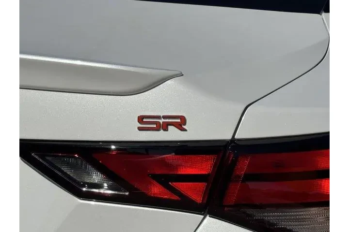 $27444 : Nissan Sentra 2025 SR 4dr Se image 6