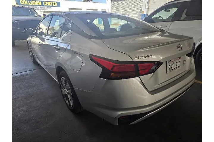 $15950 : Nissan Altima 2020 2.5 S 4dr image 5