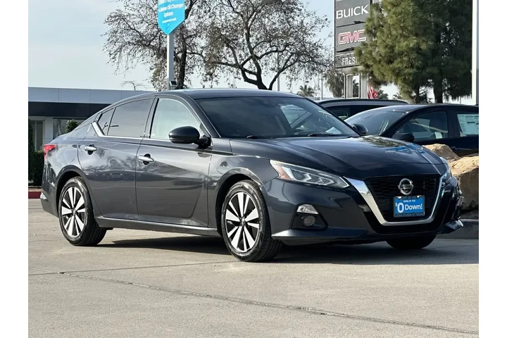 $9999 : Nissan Altima 2019 2.5 SV 4d image 8