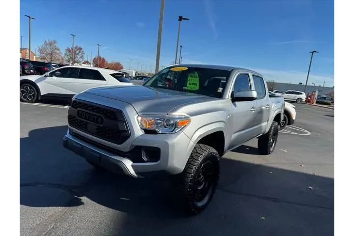 $34301 : Toyota Tacoma 2022 4x4 SR V6 image 3