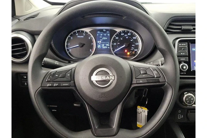 $17998 : Nissan Versa 2025 S 4dr Seda image 10