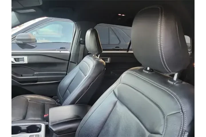 $16990 : Ford Explorer 2020 XLT 4dr S image 9