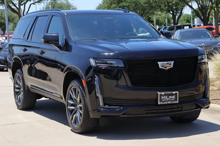 $69686 : 2023 Escalade 4WD Sport image 3