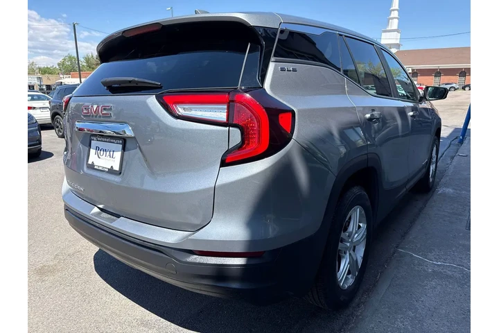 $21995 : 2024 GMC Terrain FWD SLE image 4