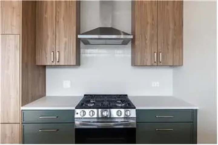 $5500 : Rental property with 3 bedro image 5