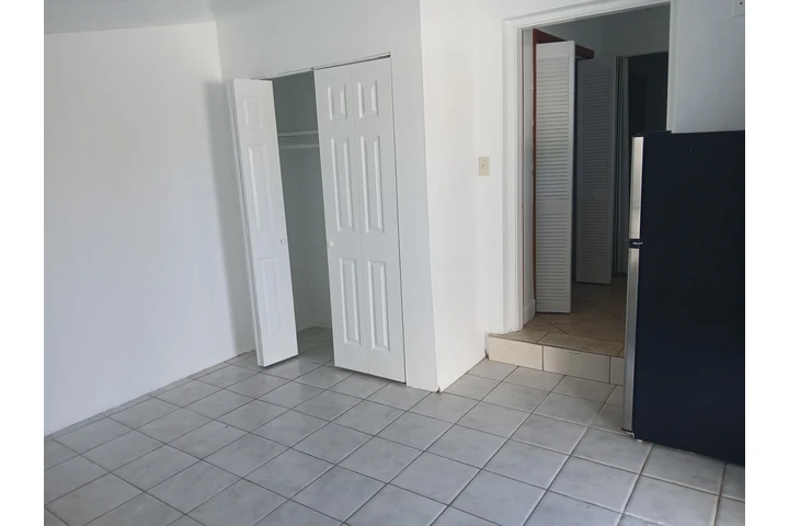 $1200 : Estudio / Efficiency image 1