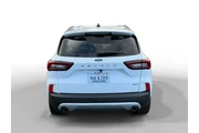 $23401 : Ford Escape Plug-In Hybrid 2 thumbnail
