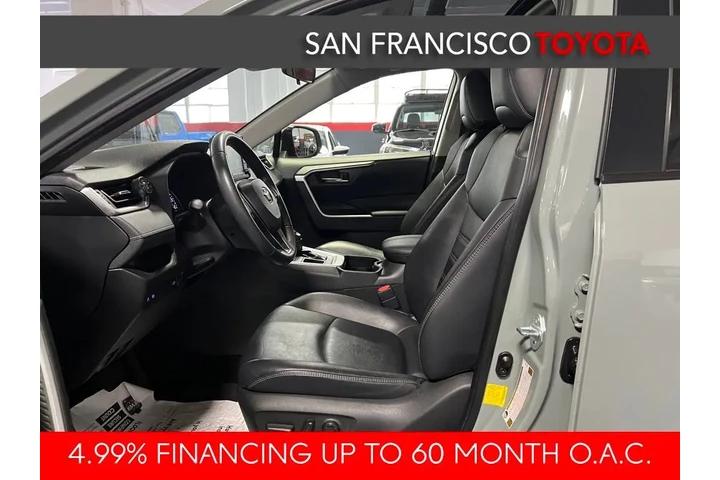 $30988 : Gold Certified2021 RAV4 XLE P image 10