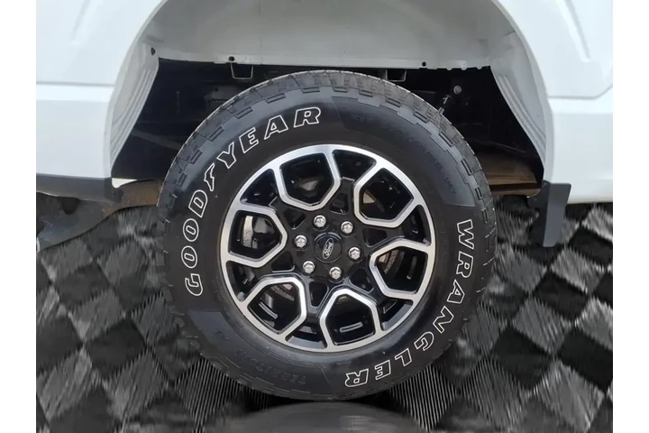 $37500 : Ford F-150 2021 4x4 XLT 4dr image 7