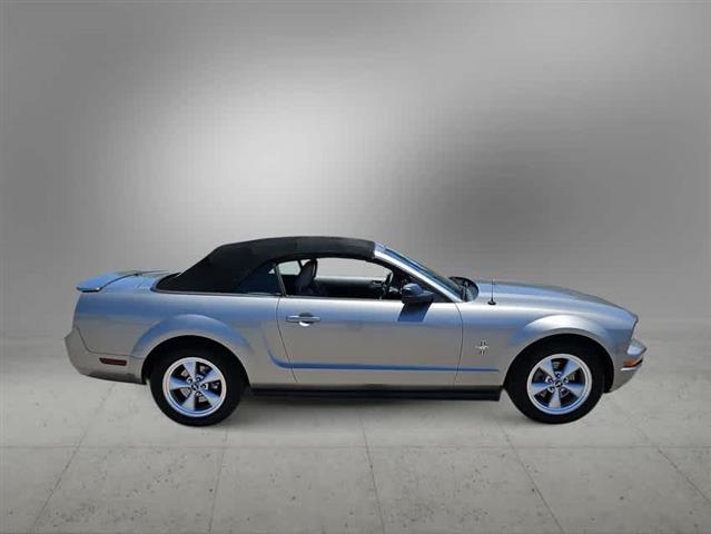 Pre-Owned 2008 Ford Mustang D image 9