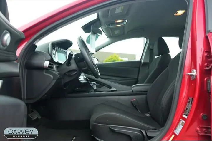 $18000 : Hyundai ELANTRA 2022 SEL 4dr image 3