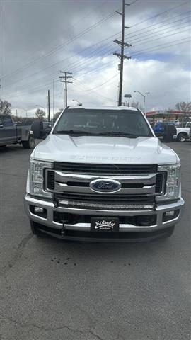 $31995 : 2017 FORD F350 SUPER DUTY CRE image 5