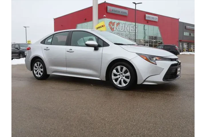 $20377 : Toyota Corolla 2023 LE 4dr S image 2