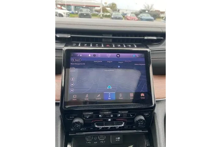 $31208 : Jeep Grand Cherokee 2022 4x4 image 8