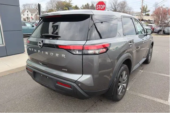 $28873 : Nissan Pathfinder 2024 AWD S image 6
