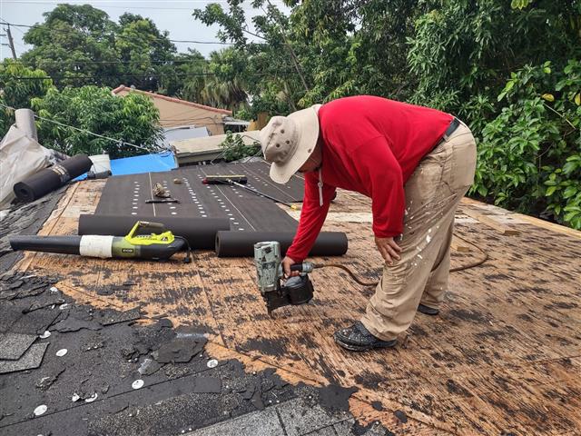 Roofing zuliana associado corp image 9