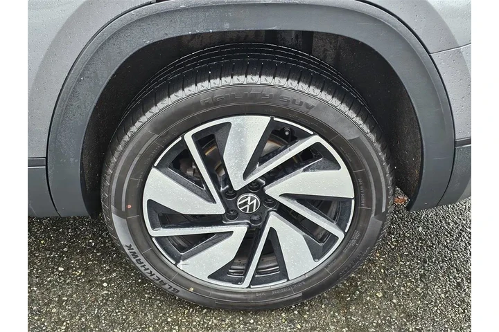 $29680 : Volkswagen Atlas 2024 AWD SE image 9