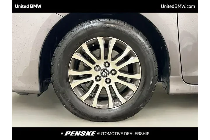 $30495 : Toyota Sienna 2020 XLE 7-Pas image 2