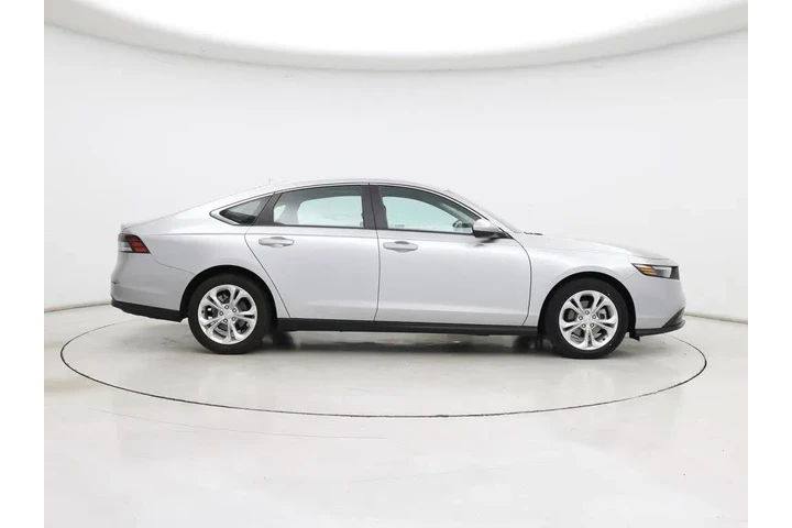 $24998 : Honda Accord 2024 LX 4dr Sed image 7