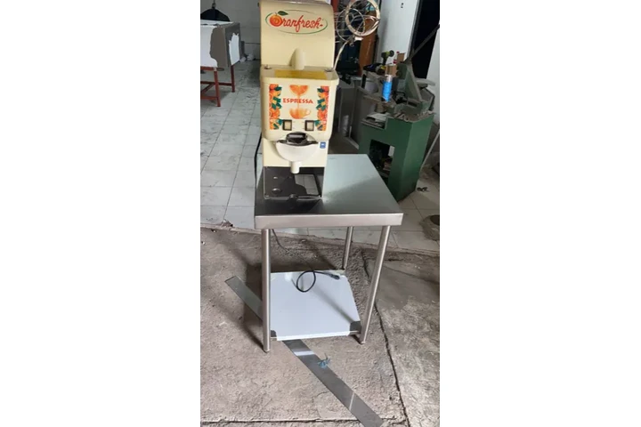 $70000 : maquina exprimidora automatica image 1