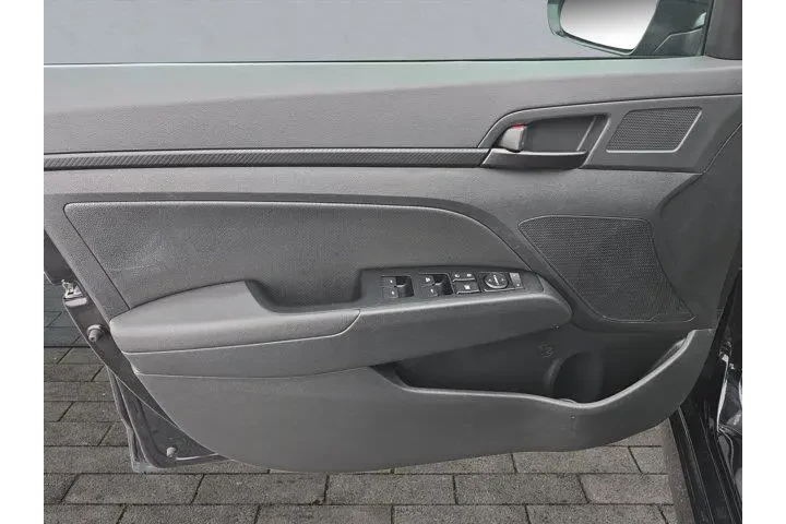 $15995 : Hyundai ELANTRA 2018 Sport 4 image 10