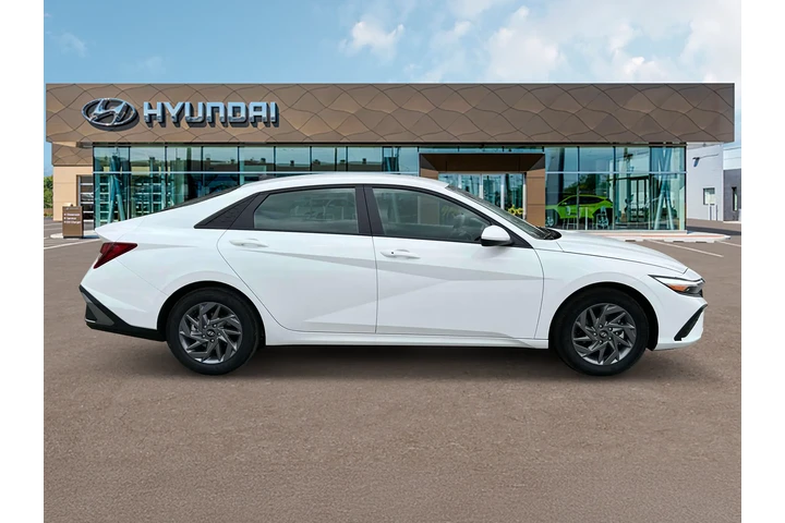 $21000 : Hyundai ELANTRA 2024 SEL 4dr image 9
