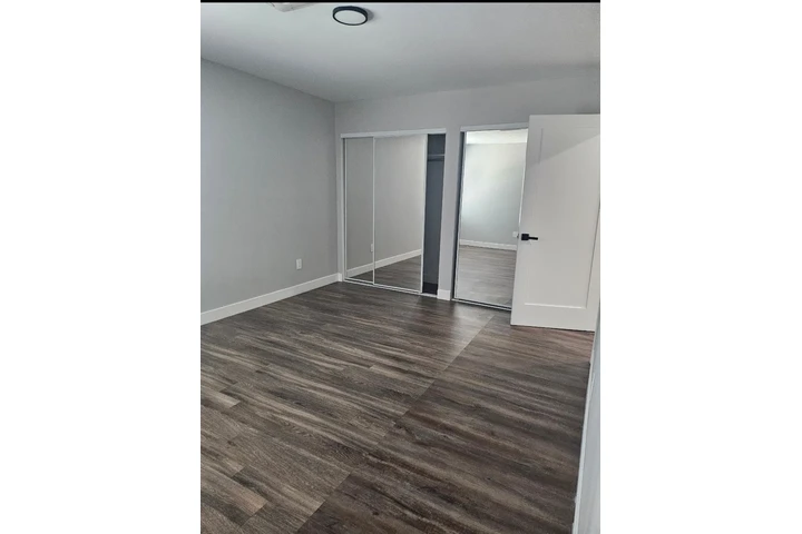 $1200 : Rento habitacio/baño privado image 8