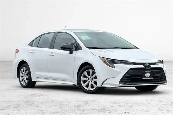 $19390 : Toyota Corolla 2024 LE 4dr S image 1
