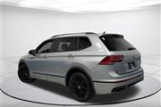 $24524 : Pre-Owned 2022 Tiguan 2.0T SE thumbnail