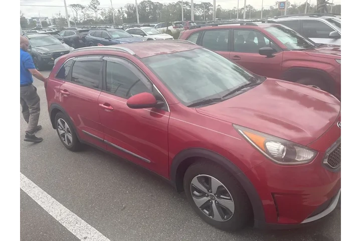 $12991 : Kia Niro 2017 LX 4dr Crossov image 3